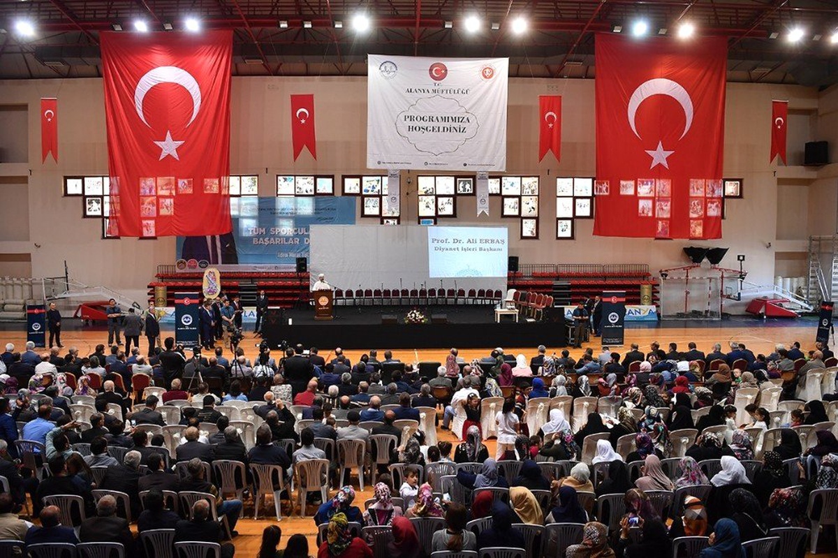 Diyanet\'ten Haftanın Her Günü Kur\'an Eğitimi