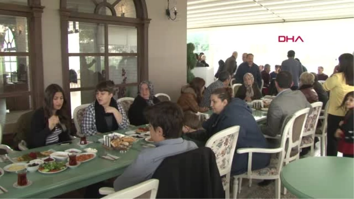 Diyarbakır Kilise Yerine Kafeteryada Paskalya Bayramı Kutlaması