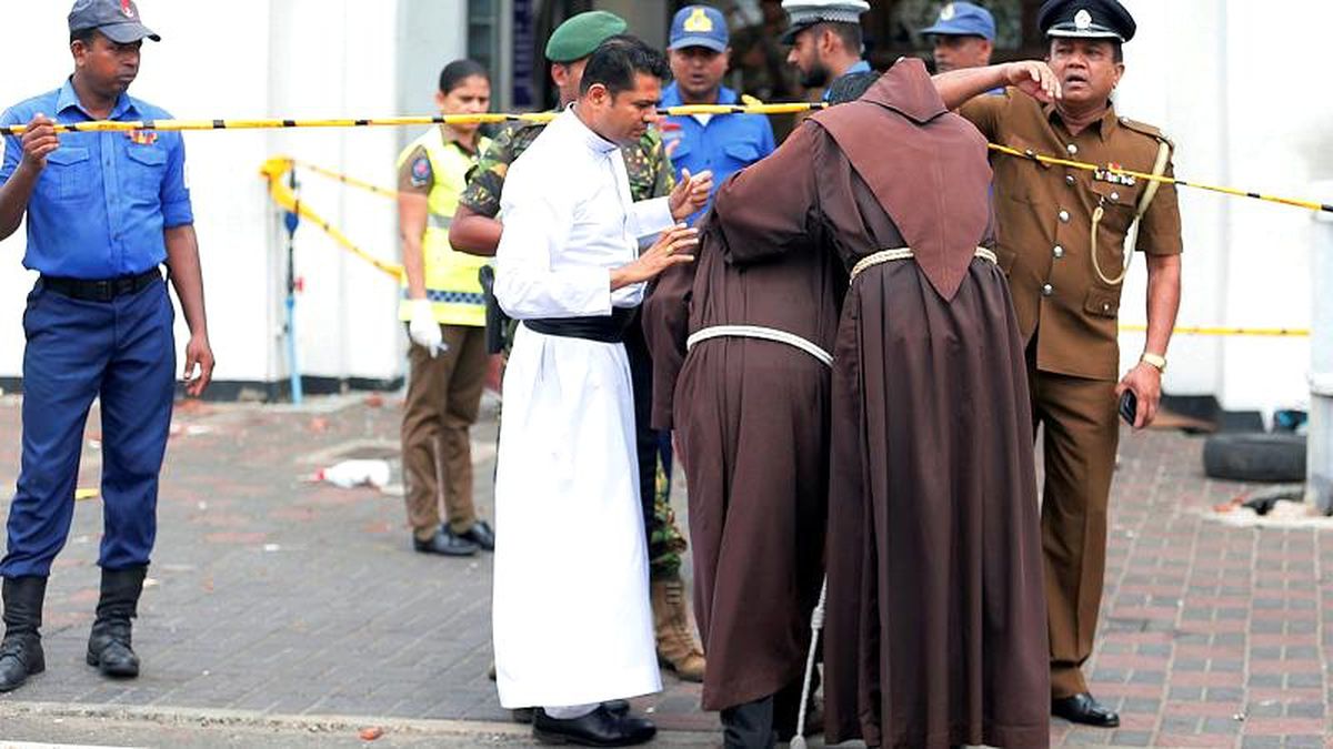 Dünya Liderlerinden Sri Lanka\'daki Terörist Saldırılara Tepki: \'Nefretle Kınıyoruz\'