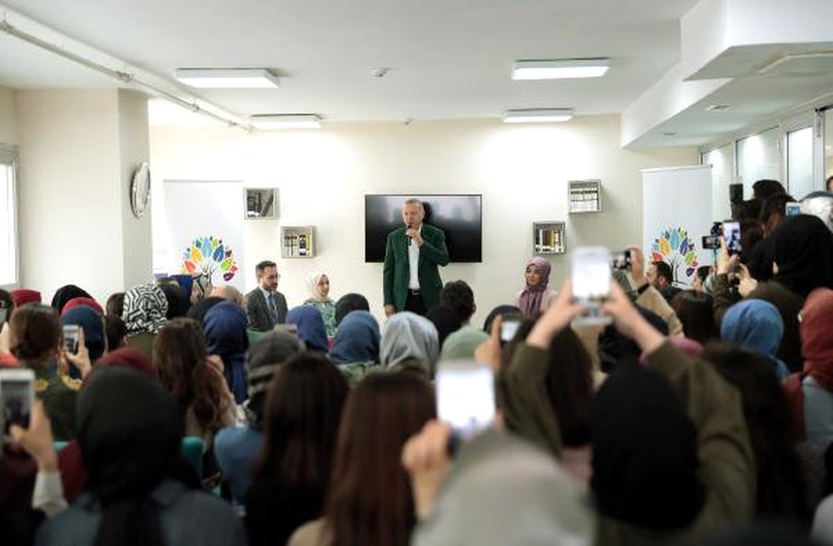 Erdoğan Türgev Yurdunu Ziyaret Etti(Ek Bilgi ve Fotoğraflar)