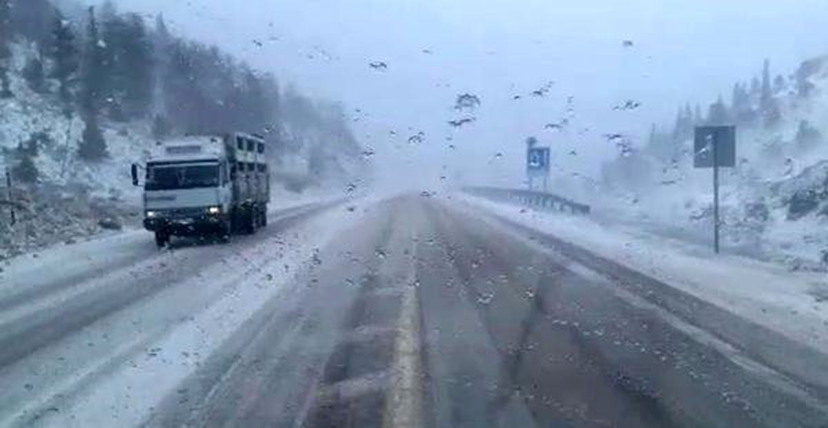 Kar, Antalya- Konya Yolunda Ulaşımı Aksattı