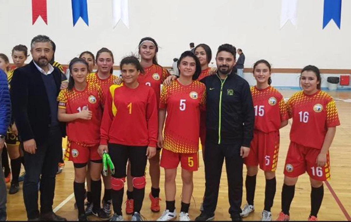 Kayseri Spor Lisesi, Kız Futsal Takımı Türkiye Finallerine Gidiyor
