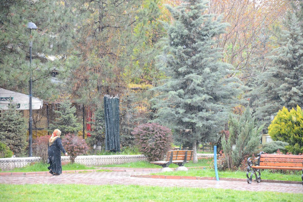 Malatya\'da Kar Yağışı Etkili Oldu