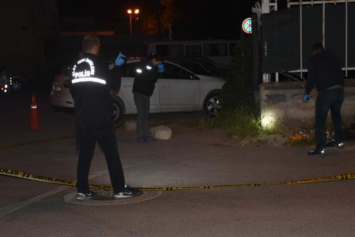 NATO Lojmanlarına Ateş Açan 2 Kişi Yakalandı