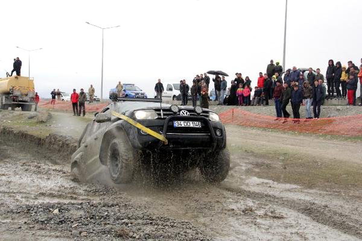 Off-road Yarışları Nefes Kesti
