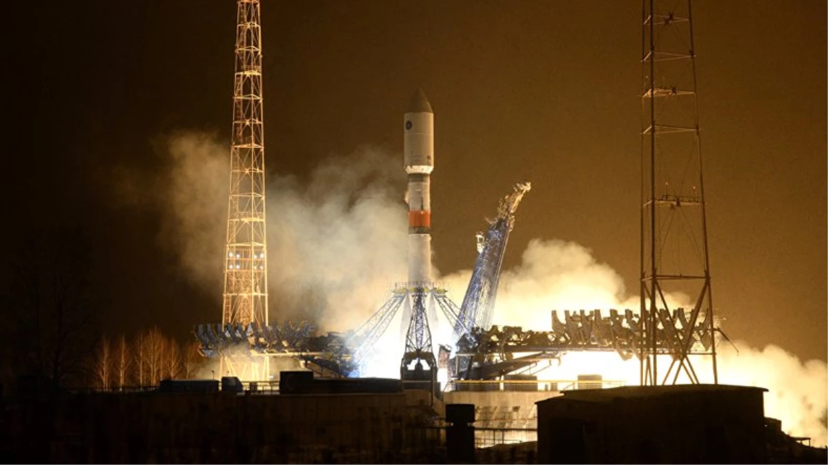 Rusya\'nın İnsanlı Uzay Uçuşları İçin Ürettiği Soyuz-5 Roketi\'nin Fırlatılacağı Tarih Belli Oldu