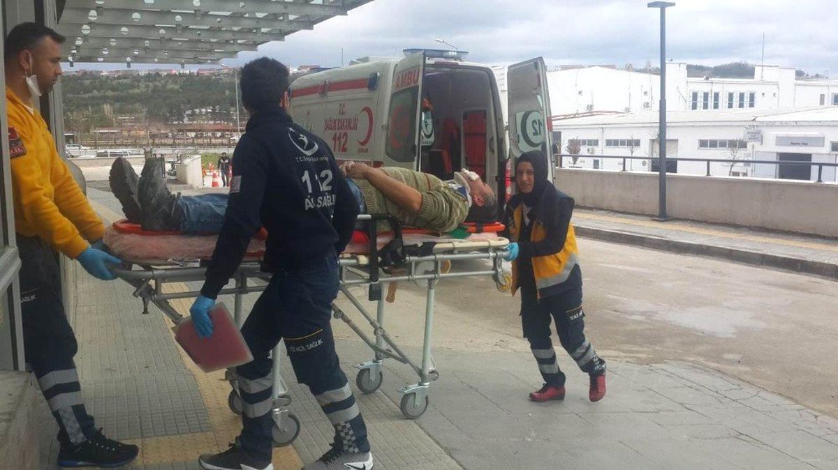 Üzerine Mermer Düşen İşçi Yaralandı