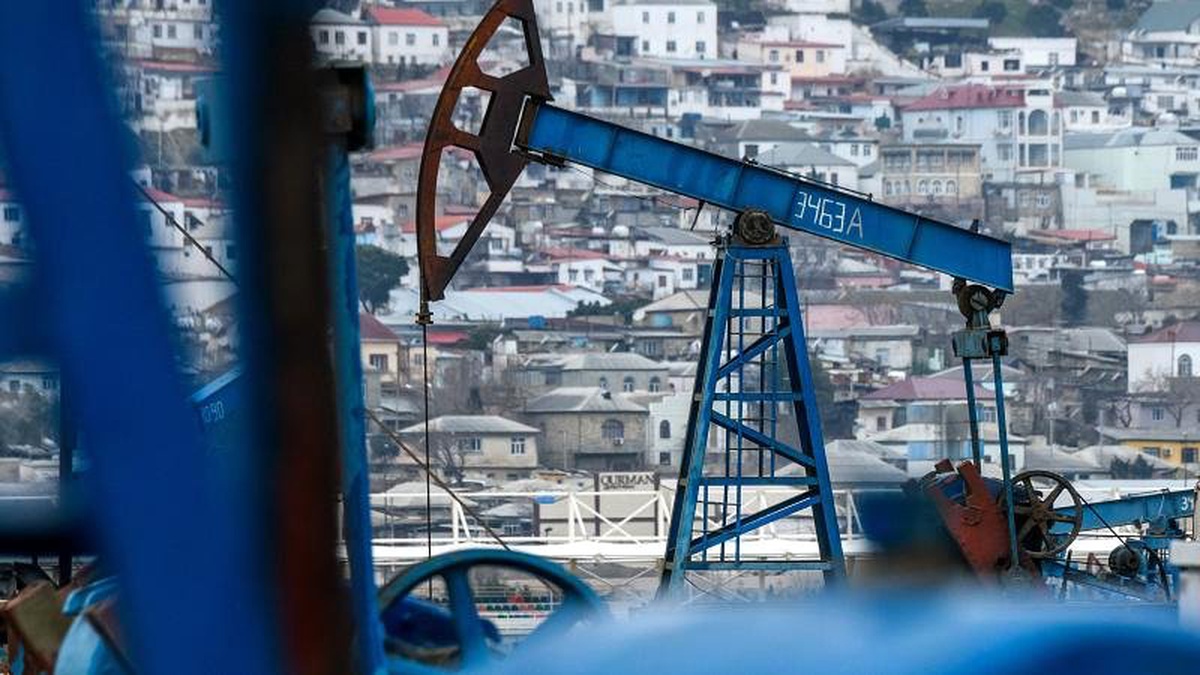 ABD\'nin Yaptırım Muafiyetine Son Vermeye Hazırlanması Petrol Fiyatlarını Artırdı
