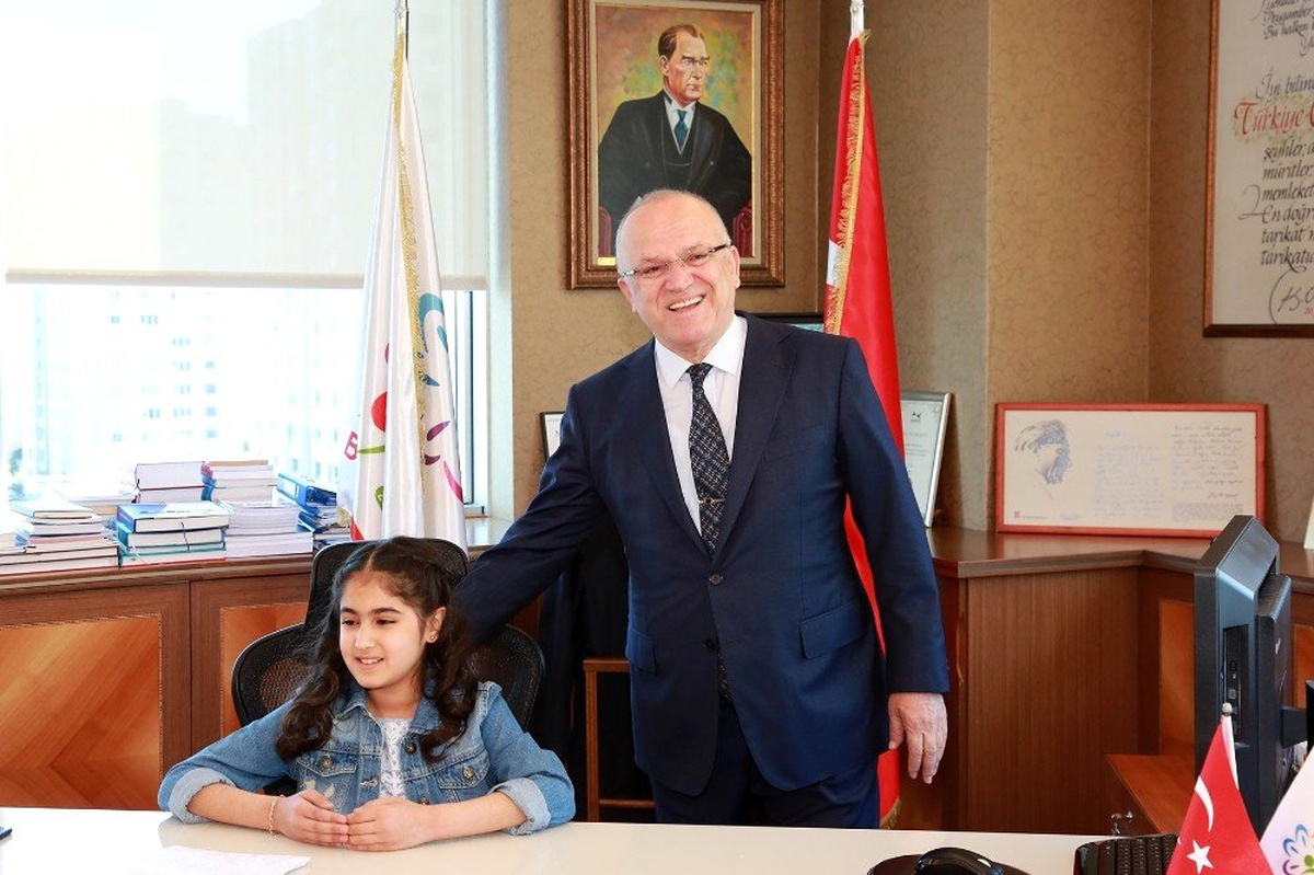 Ataşehir\'in 23 Nisan\'da Çocuk Belediye Başkanı Oldu