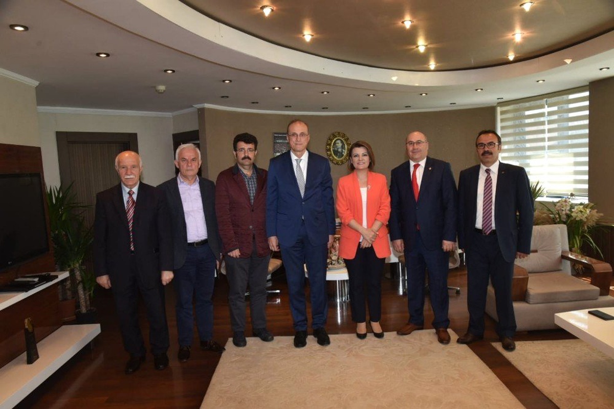 Başkan Hürriyet\'e Hayırlı Olsun Ziyaretleri Devam Ediyor
