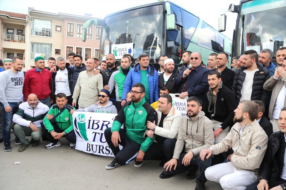Bursasporlu Taraftarlar Umreye Uğurlandı
