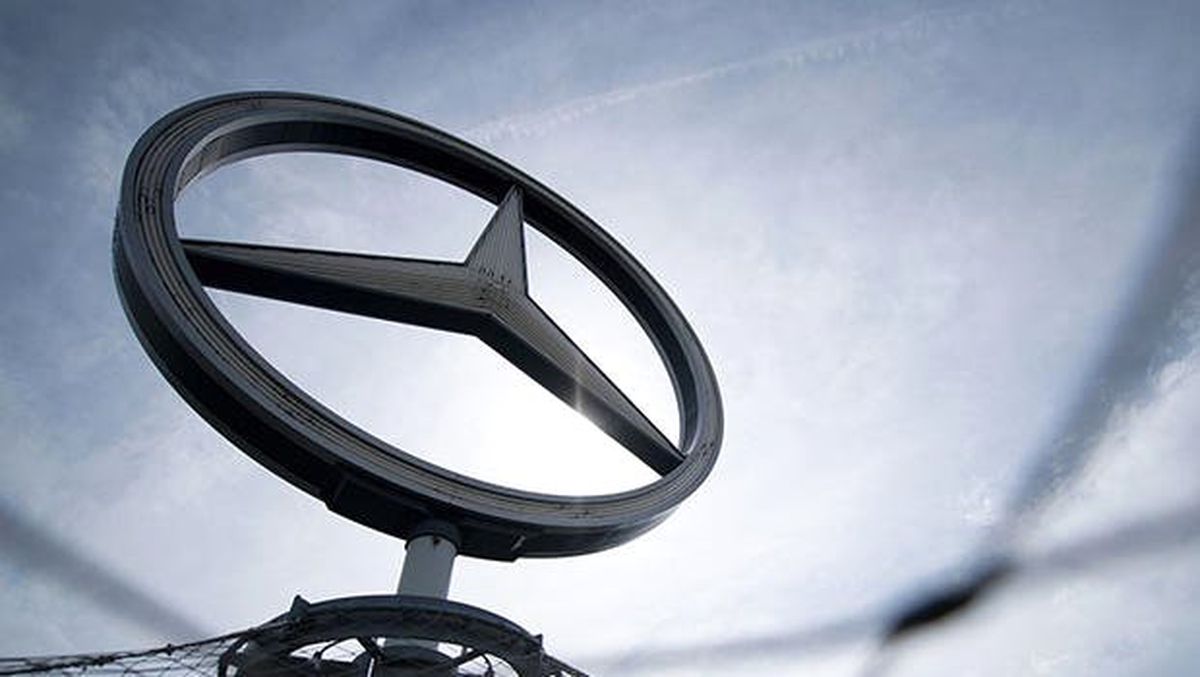 Daimler Benz, Partilere Bağış Yapmayı Durdurdu