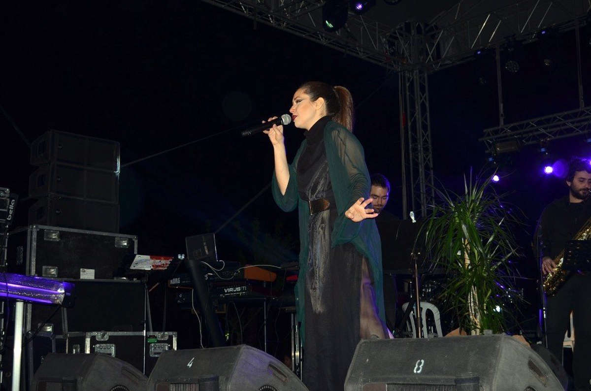 Didim Vegan Festivalinde Derya Uluğ Sahne Aldı