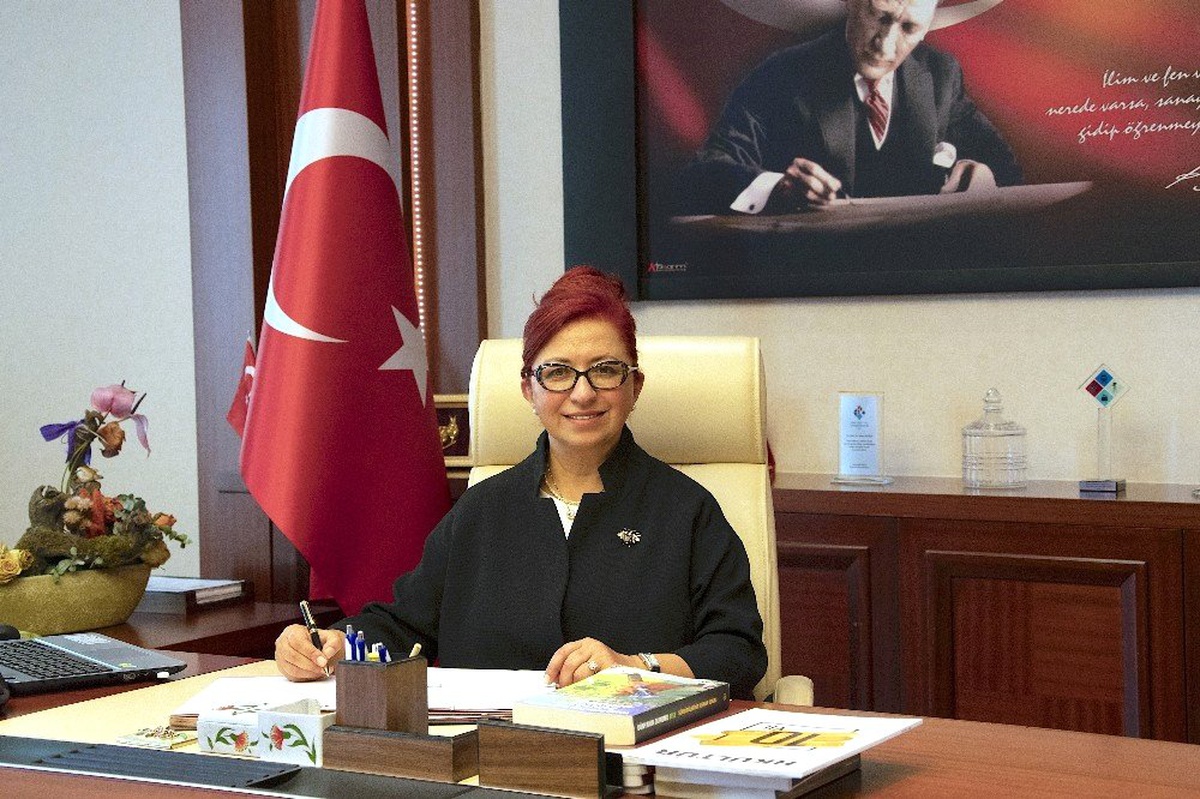 Edibe Sözen\'in "23 Nisan Ulusal Egemenlik ve Çocuk Bayramı" Mesajı