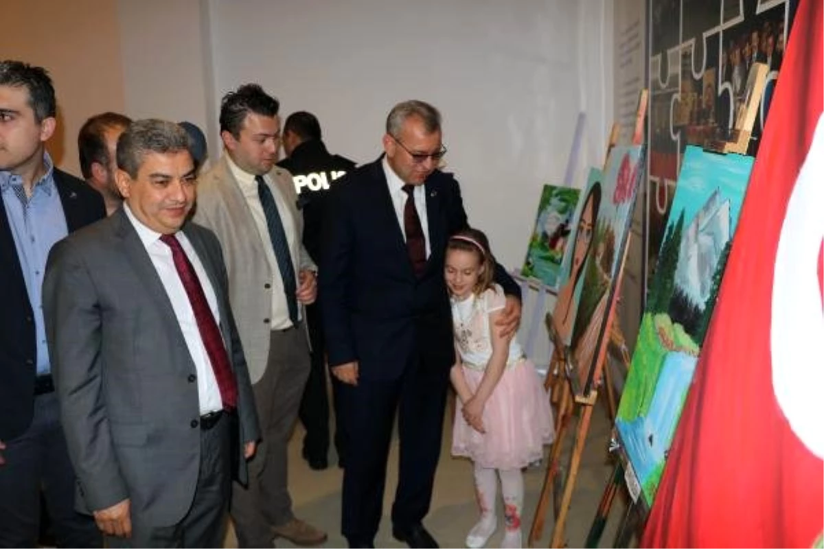 Edirne\'de Lösemili Çocuklar Yararına Resim Sergisi