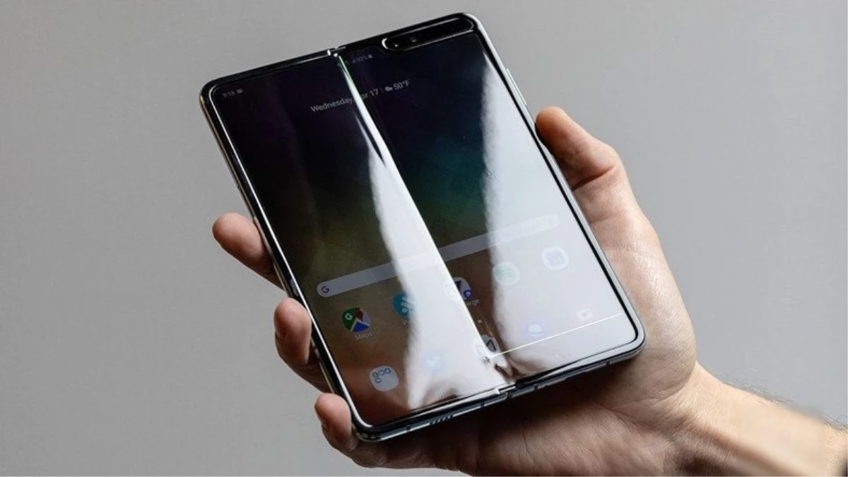 Ekran Sorunları Yaşayan Samsung Galaxy Fold\'un Çıkış Tarihi Ertelendi