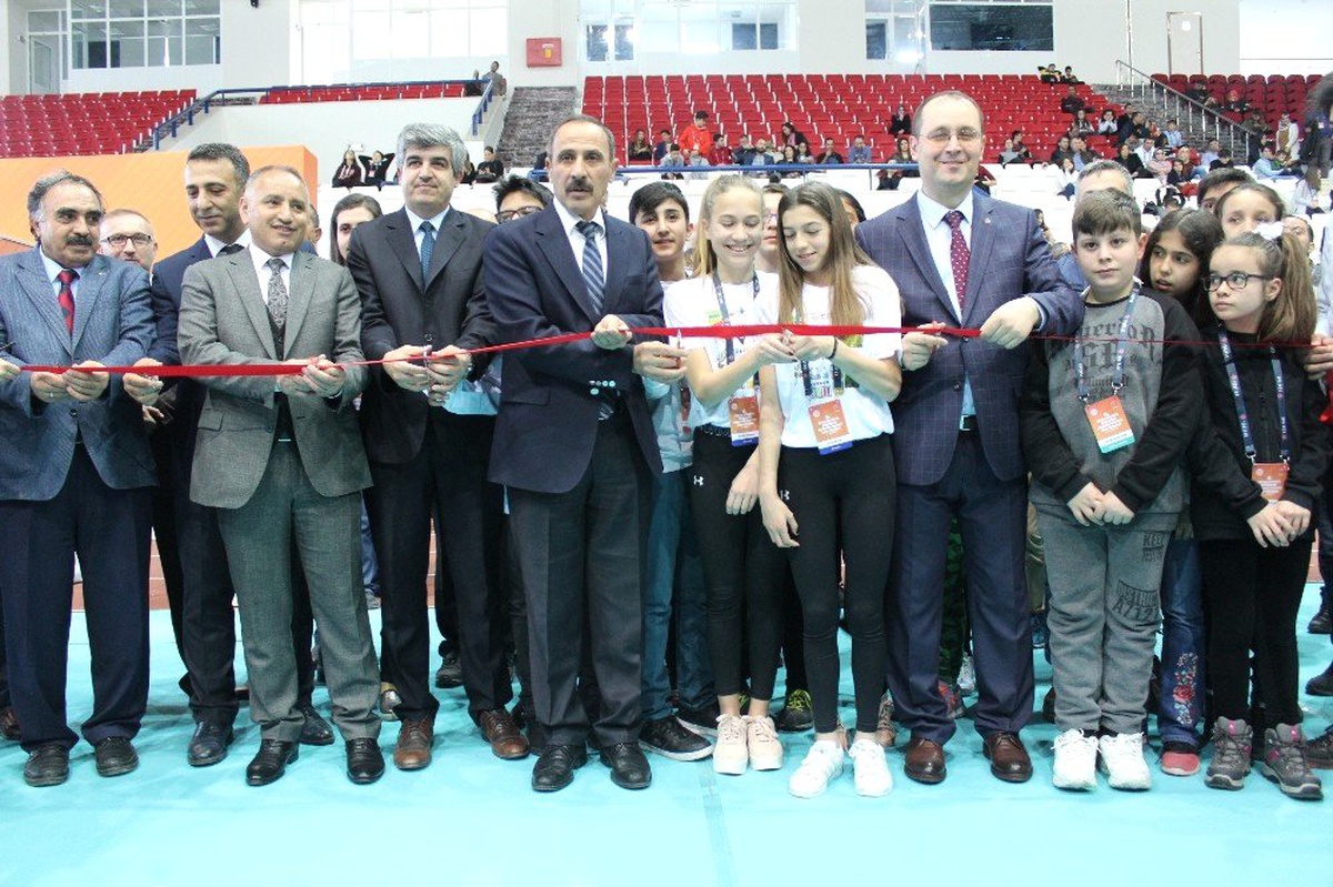 Elazığ\'da "Tübitak Ortaokul Araştırma Projeleri Final Yarışması" Başladı