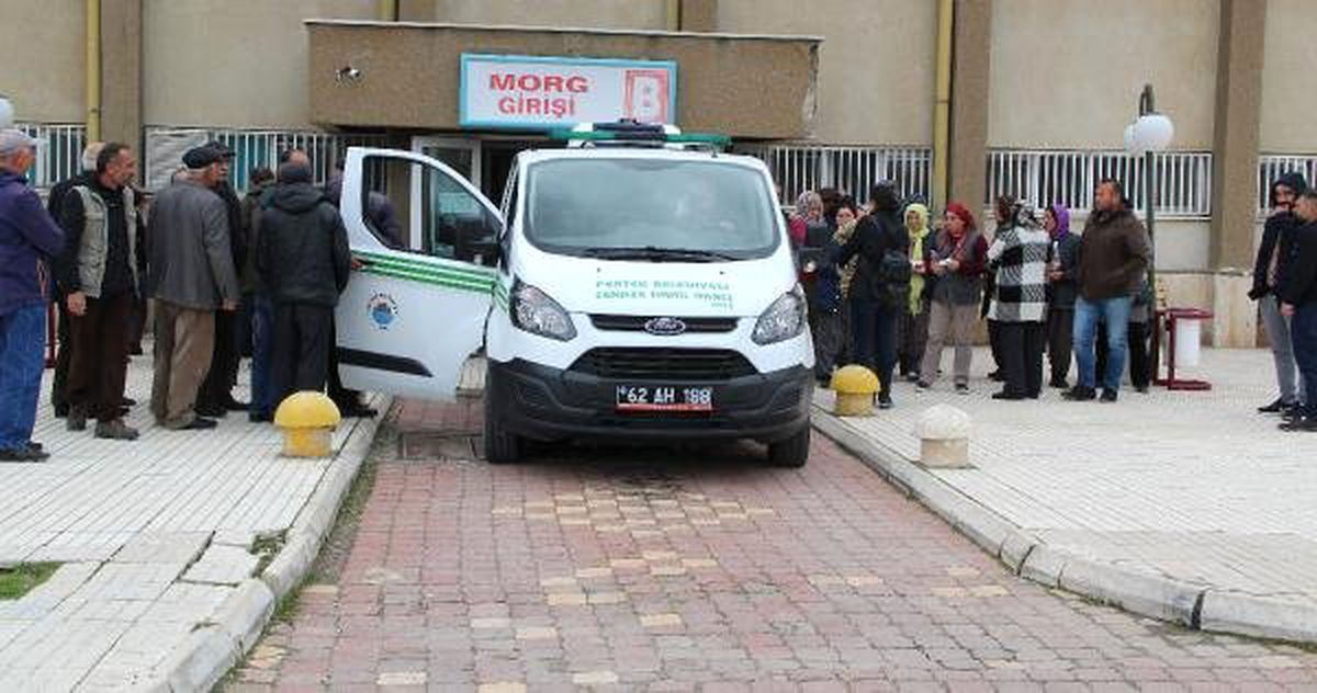 Evinde Öldürülen Kadının Cenazesi Pertek\'e Gönderildi