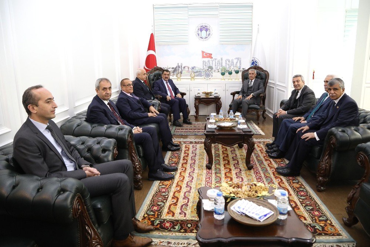 Gürkan\'dan Battalgazi Belediyesine Ziyaret