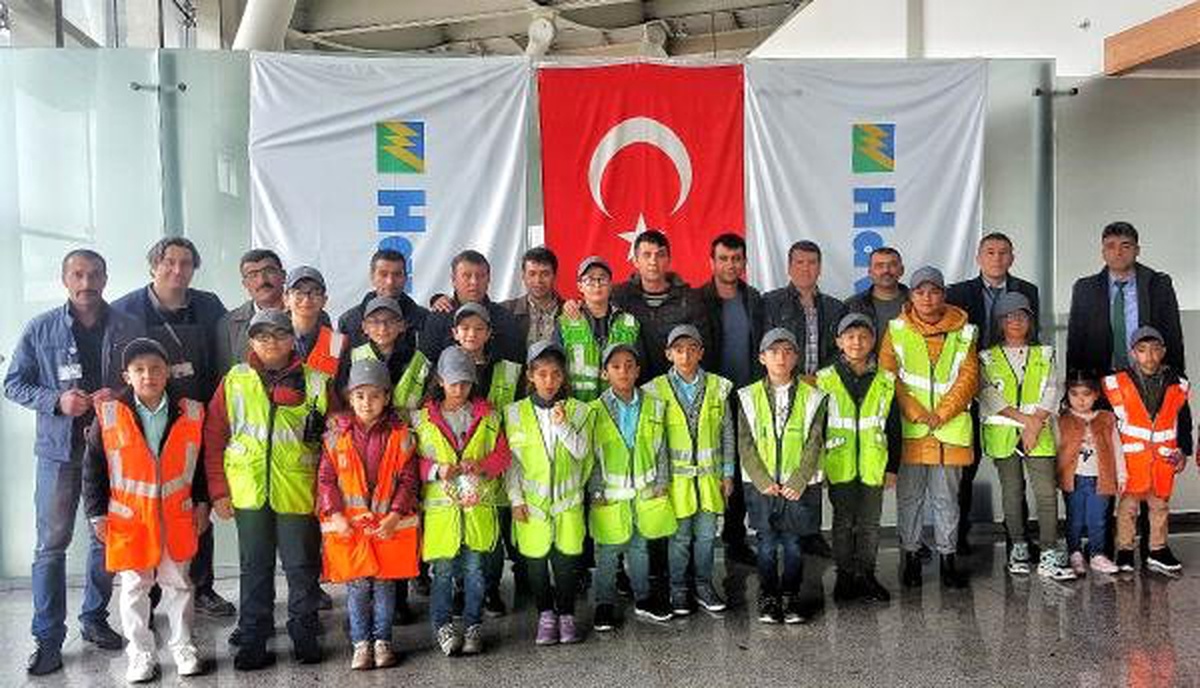 Havaş 23 Nisan\'ı 400 Çocukla Kutladı