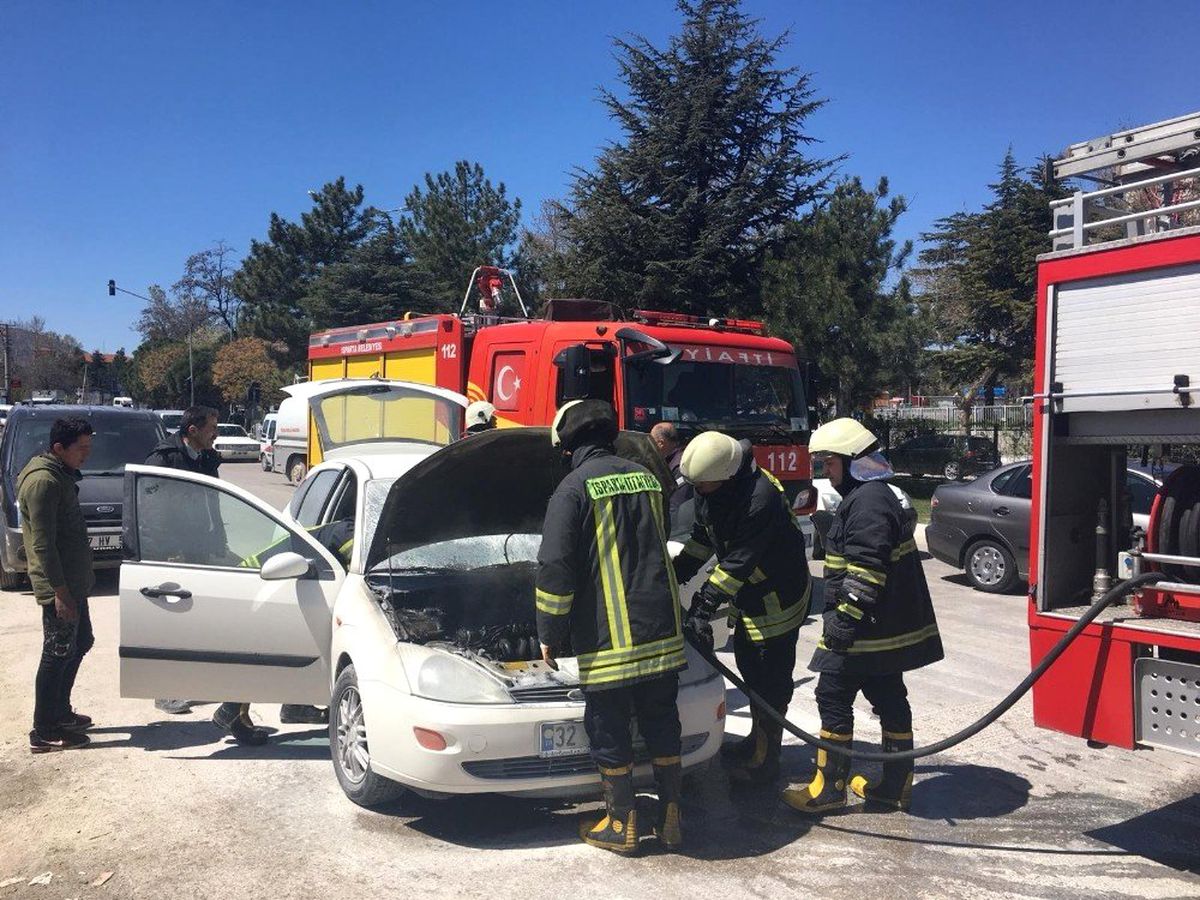 Isparta\'da Araç Yangını