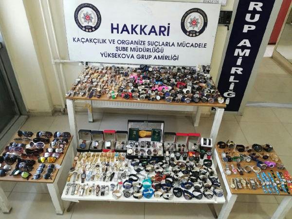 Kaçak Ürünler Yol Kontrolünde Ele Geçirildi