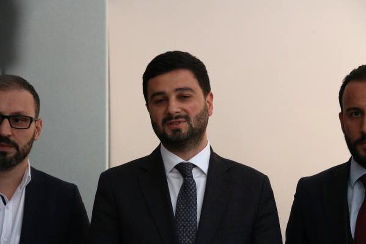 Kağıthane Belediye Başkanından Çöken Binayla İlgili Açıklama