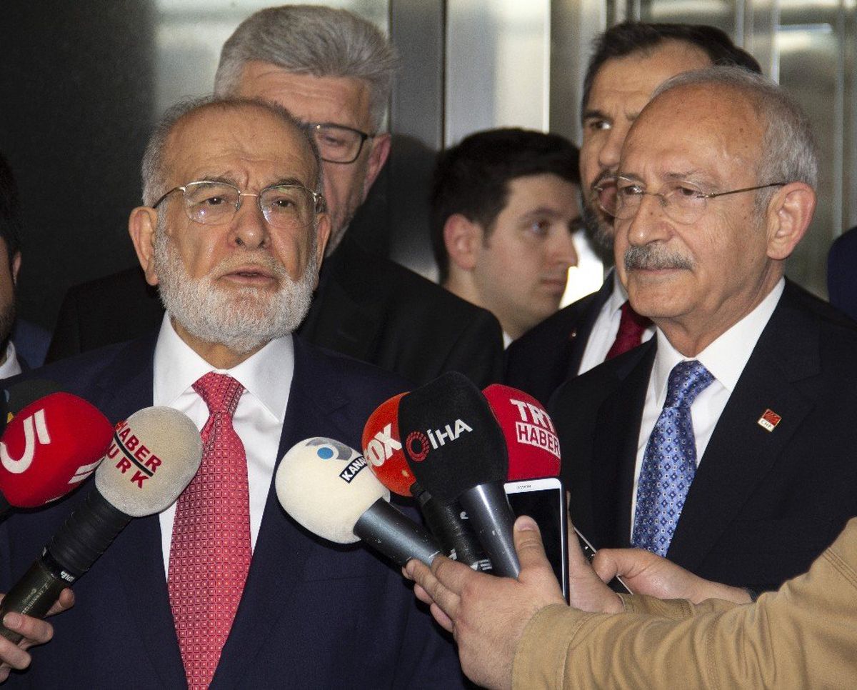 Karamollaoğlu, Kılıçdaroğlu\'nu Ziyaret Etti