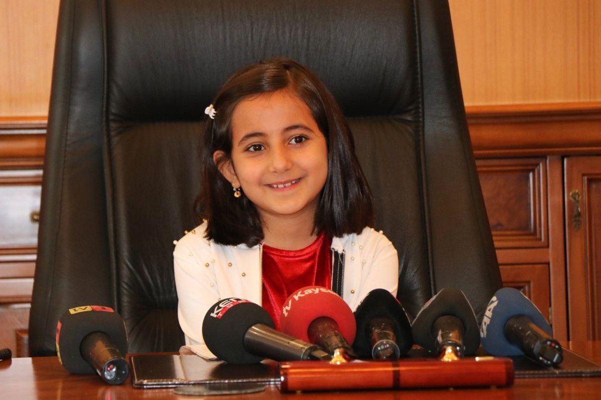Kayseri Valisi Şehit Kızı Ceyda Çelik Oldu