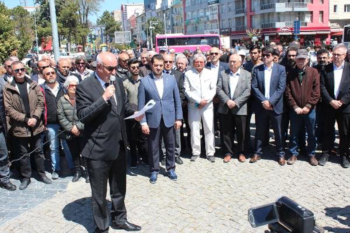 Kılıçdaroğlu\'na Saldırı Uşak\'ta Kınandı