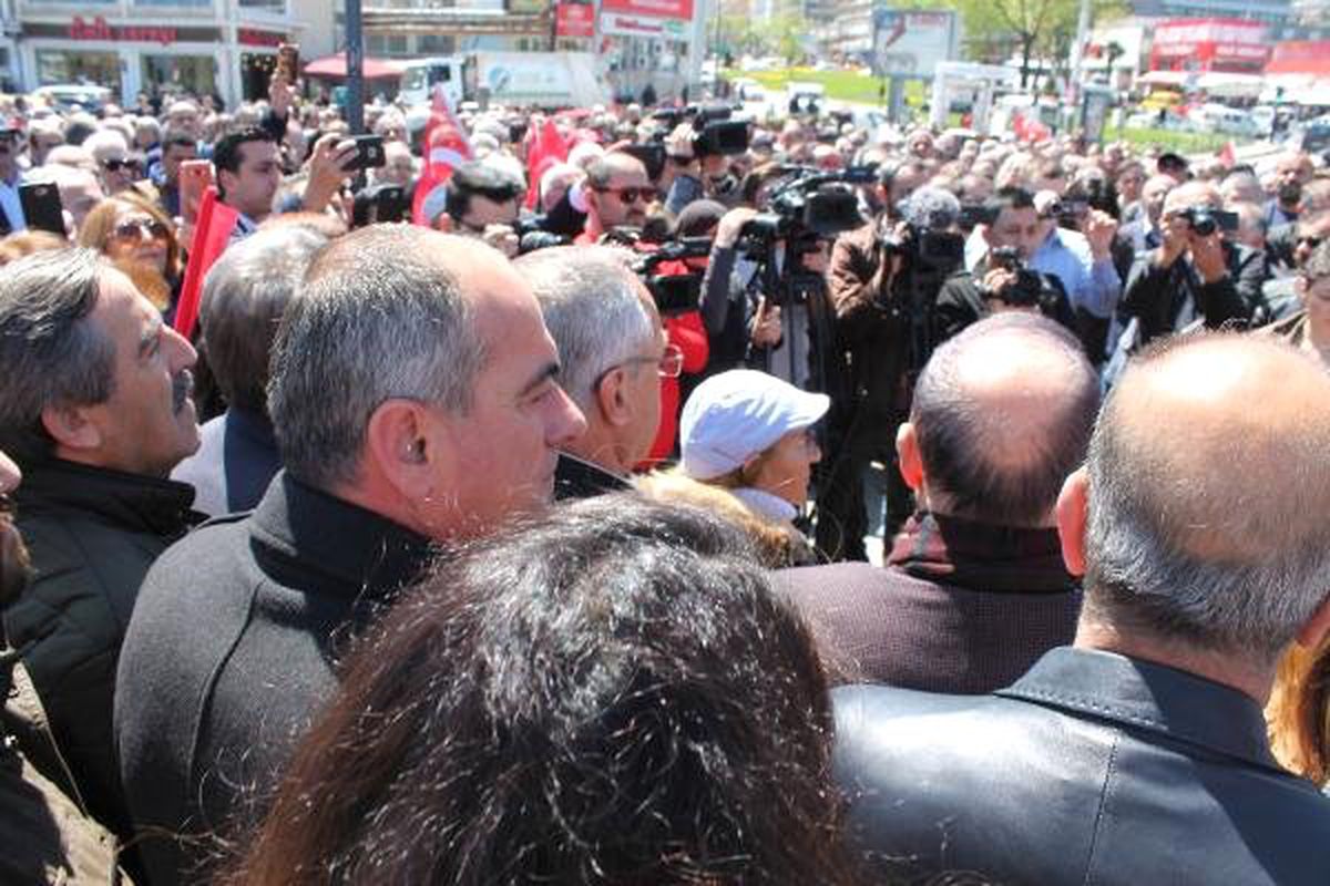 Kılıçdaroğlu\'na Saldırıya Bursa ve Yalova\'da Protesto