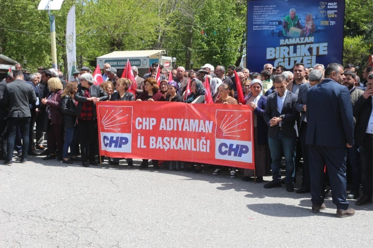 Kılıçdaroğlu\'na Yapılan Saldırı Adıyaman\'da Protesto Edildi