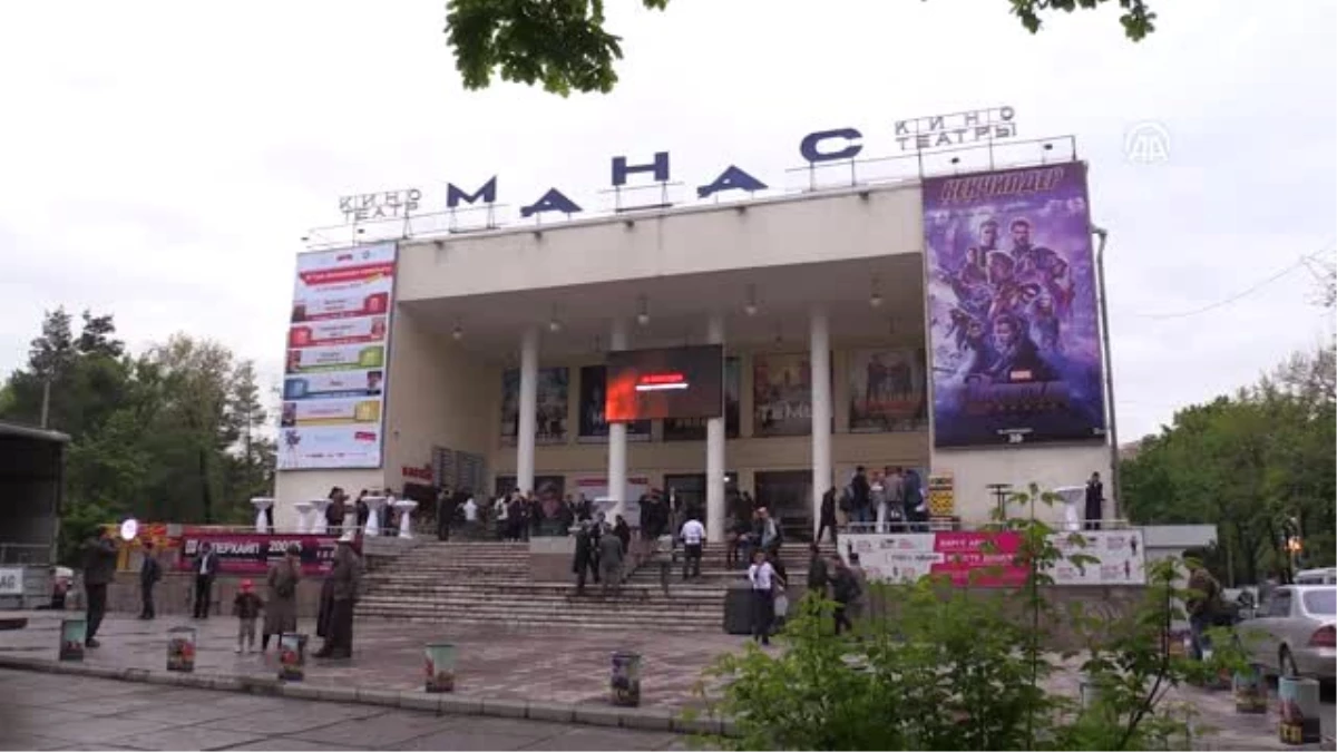 Kırgızistan\'da Türk Film Haftasının Açılış Galasına Yoğun İlgi