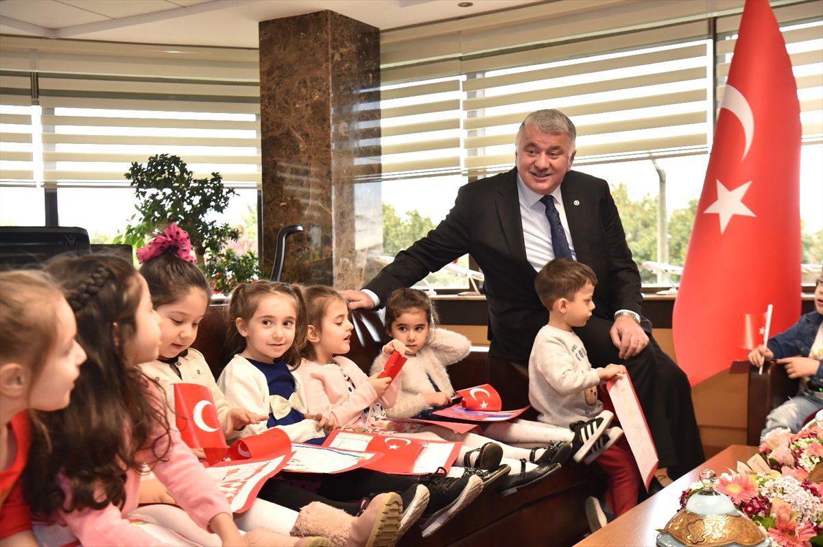 Küçük Havacılardan THY\'ye Ziyaret