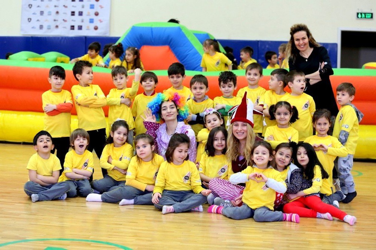 Minikler Spor Şenliği\'ni Renklendirdi