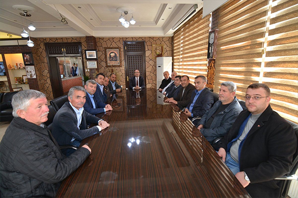 Muhtarlardan Başkan Çöl\'e Ziyaret