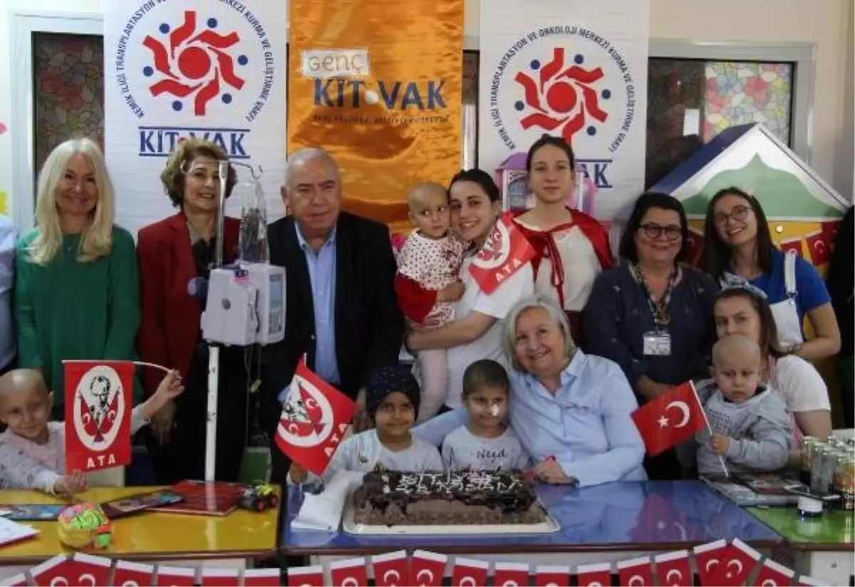 Onkoloji Hastanesinde Çocuklara 23 Nisan Kutlaması