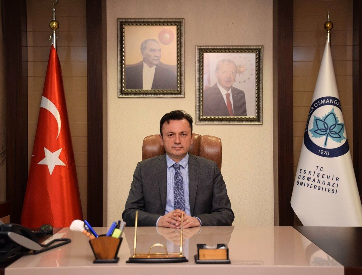 Rektör Şenocak\'ın 23 Nisan Ulusal Egemenlik ve Çocuk Bayramı Mesajı