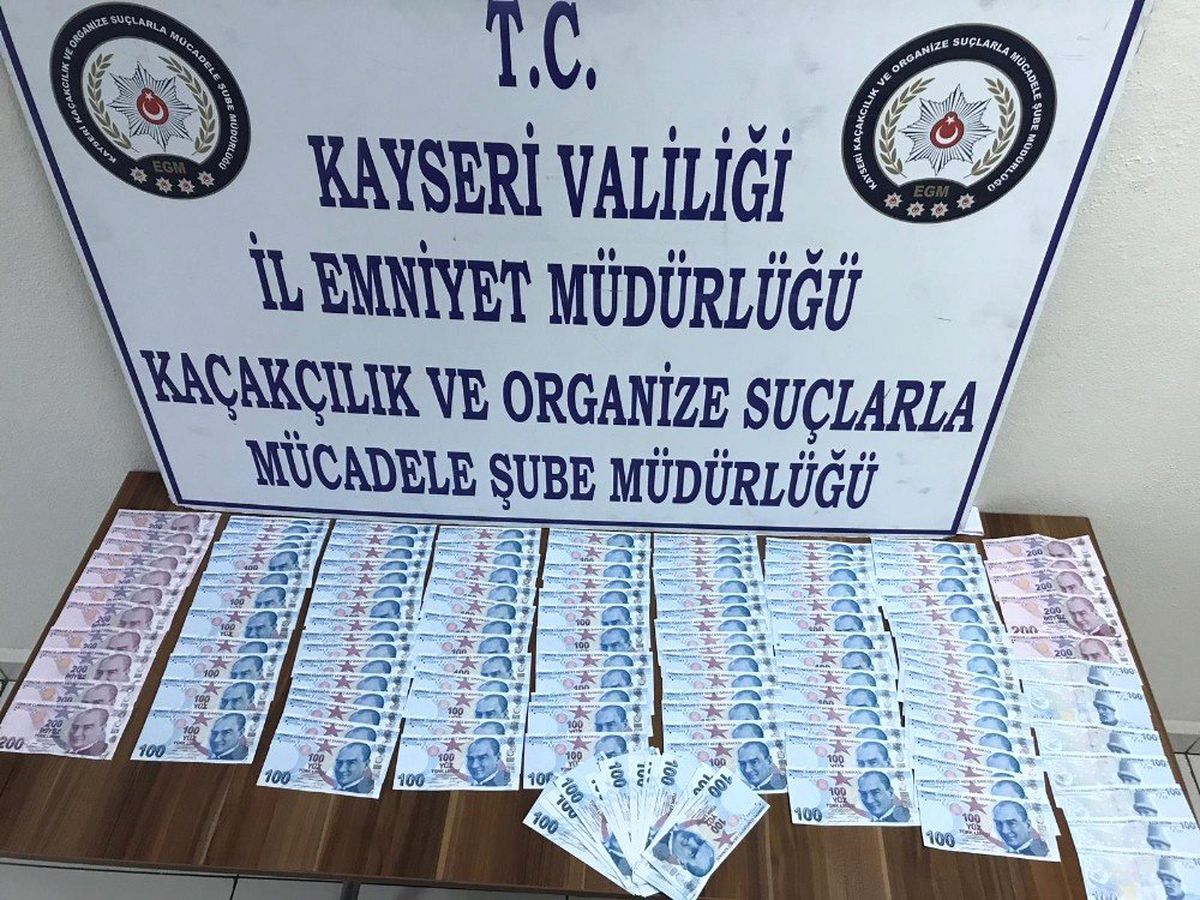 Sahte Para Ticareti Yapan Şahıslar Suçüstü Yakalandı