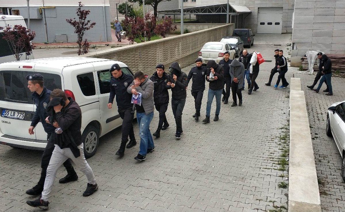 Samsun\'da "Torbacı" Operasyonunda 12 Kişi Adliyede