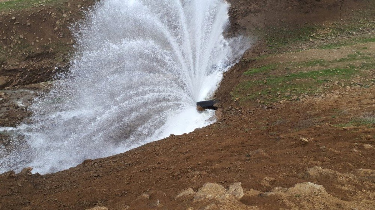 Siirt\'te Heyelan Sonucu Su İsale Hattı Tahrip Oldu