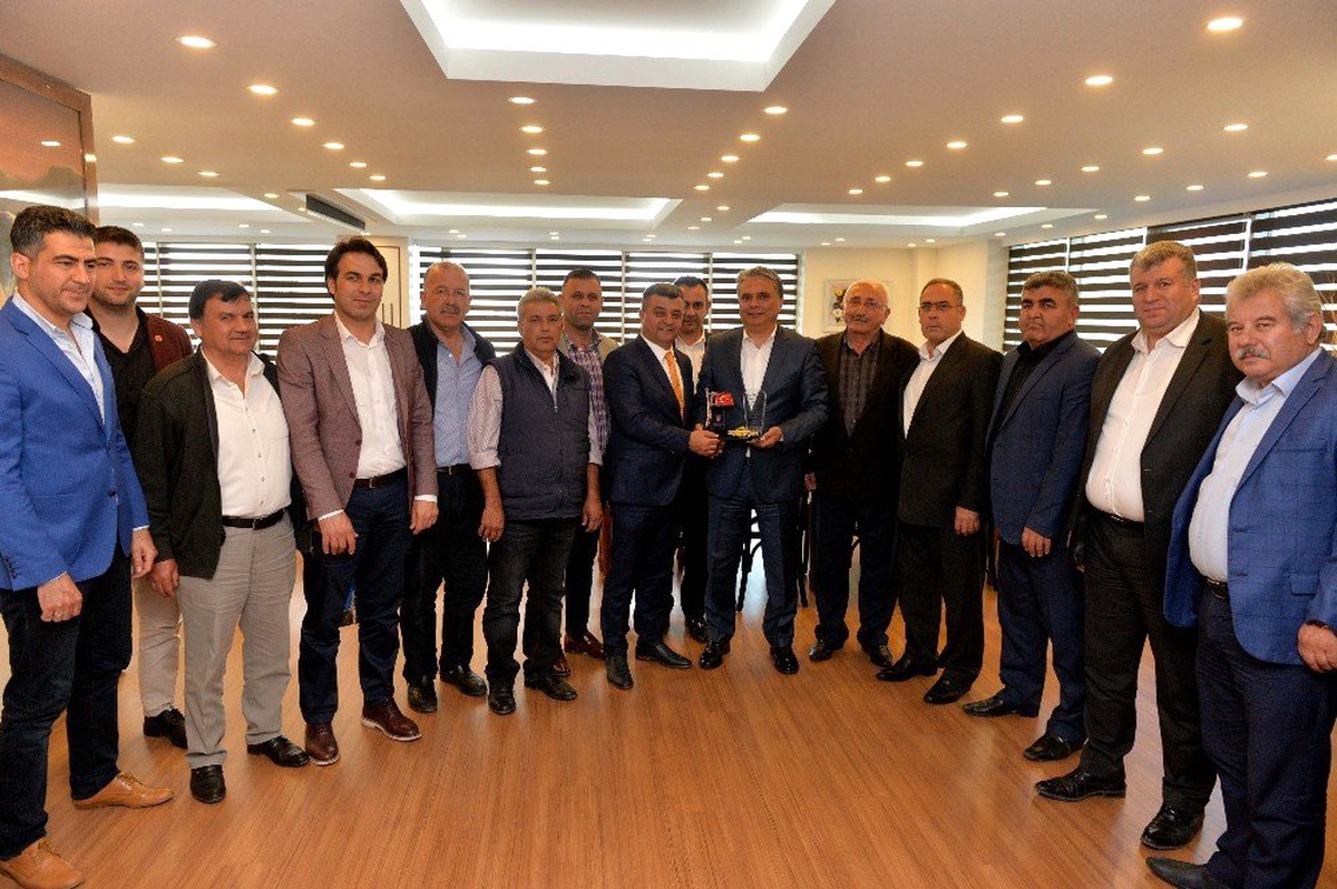 Taksici Esnafından Başkan Uysal\'a İşgaliye Harcı Teşekkürü