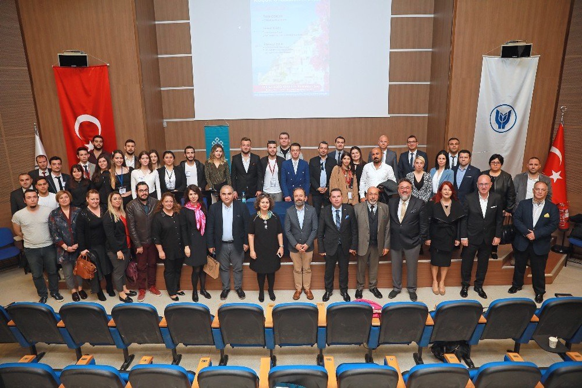 Tatil Öncesi Turizmciler Uyarıyor: "Her Gördüğünüzü Butik Otel Sanmayın"