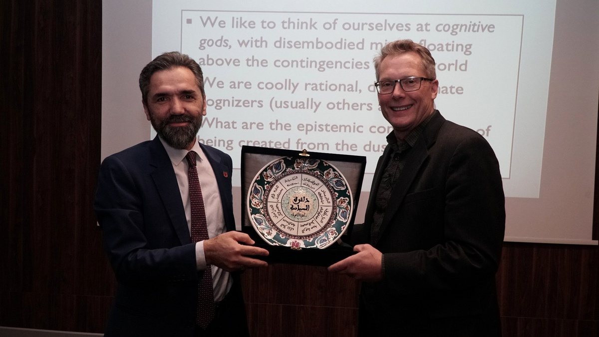 Ünlü Amerikalı Felsefeci Prof. Dr. Clark, İHÜ\'de Çok Çarpıcı Bilgiler Verdi