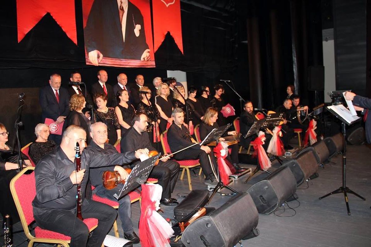 Yardım Sevenlerden Tsm Konseri