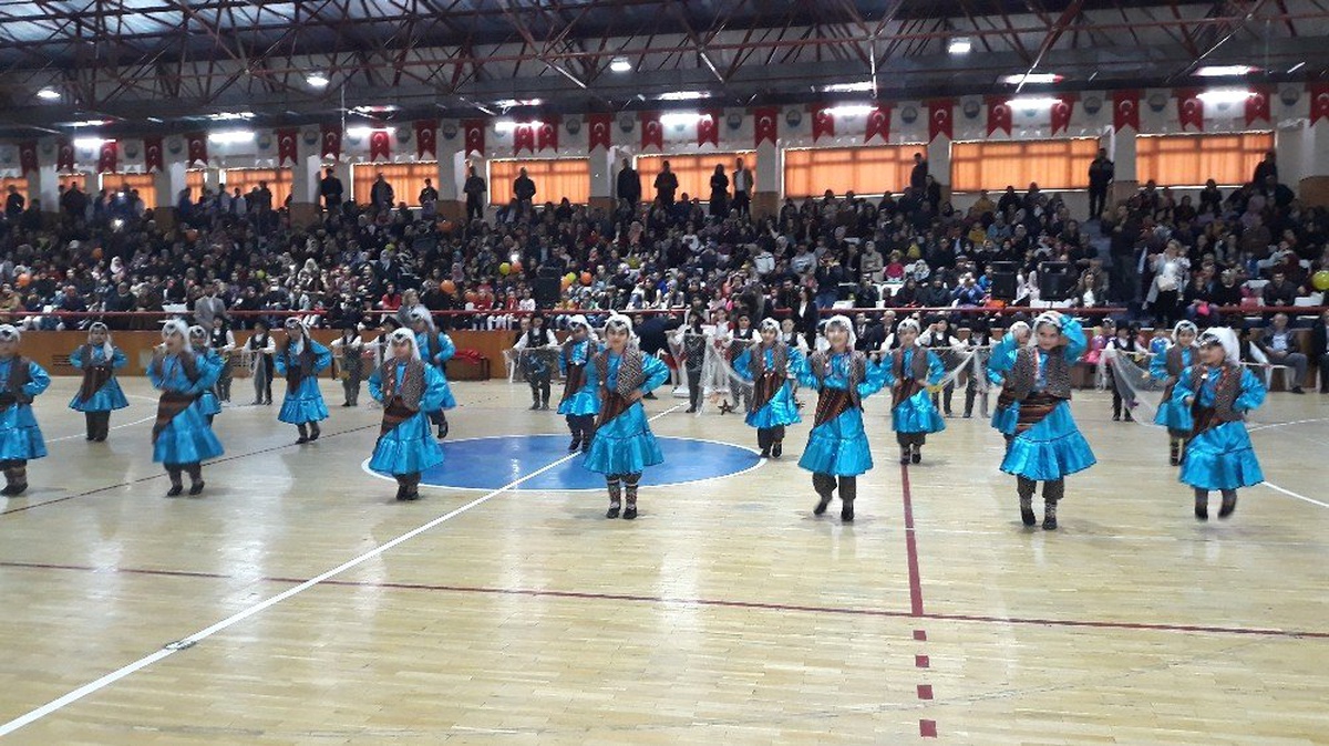 23 Nisan Çocuk Bayramı Gölbaşı\'nda Coşku ile Kutlandı