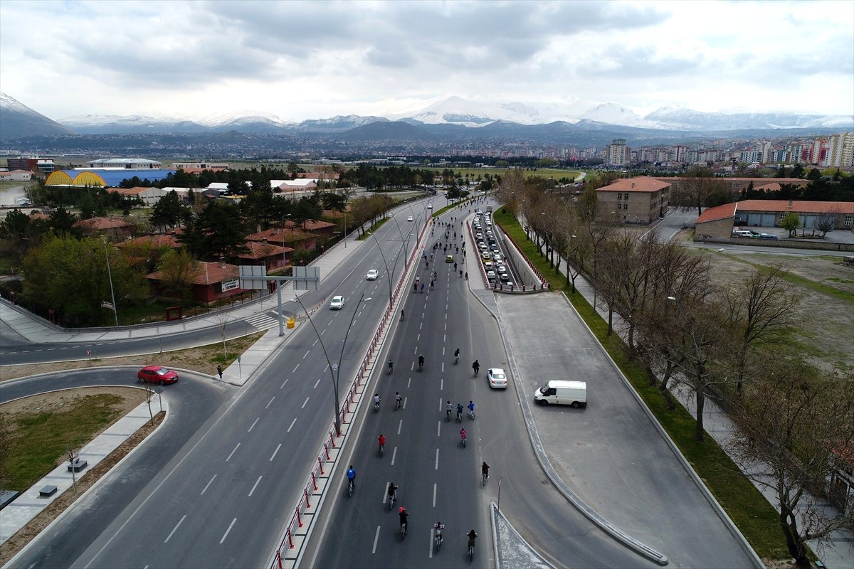 23 Nisan Etkinliğinde Bin 500 Çocuk Pedal Çevirdi