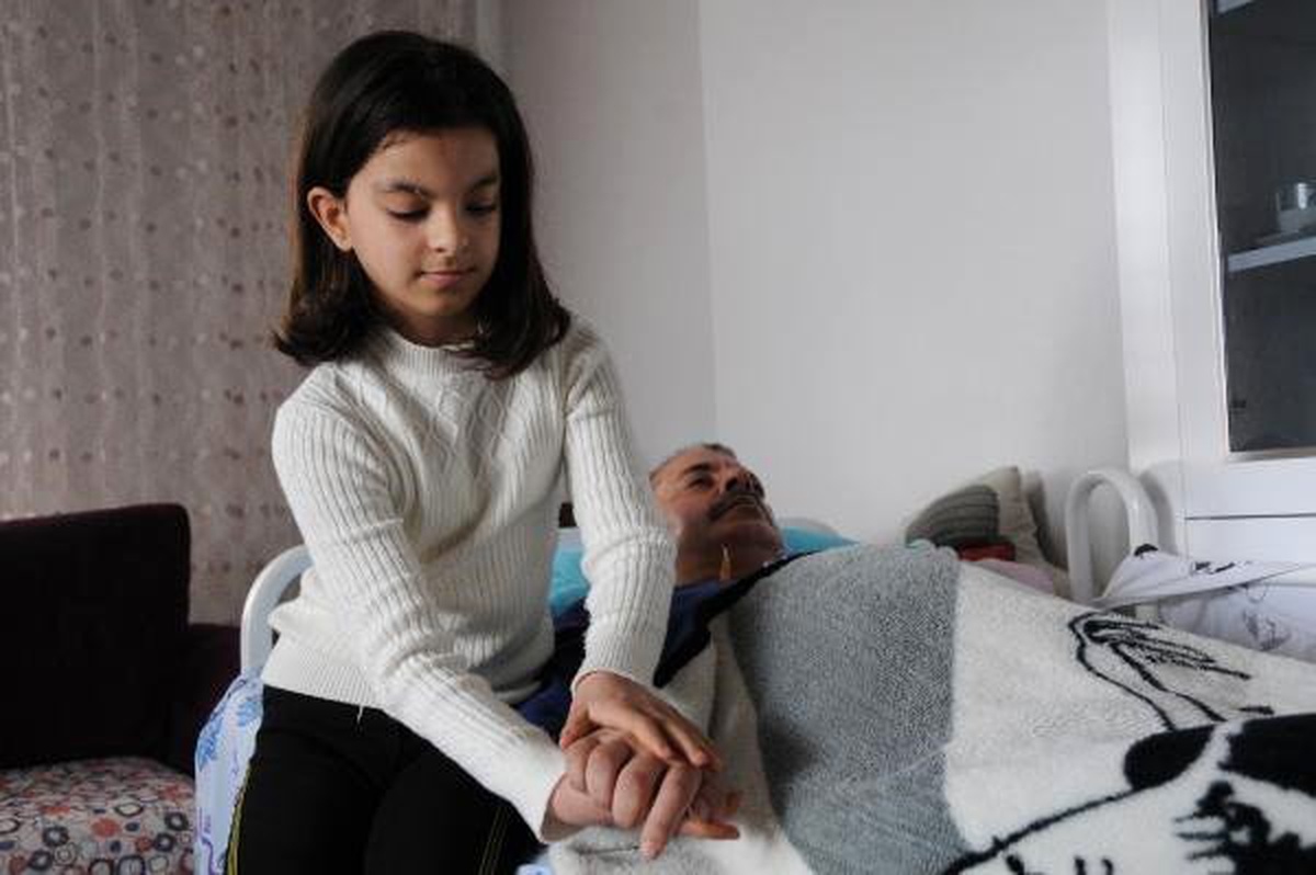 23 Nisan Hediyesi Olarak Als Hastası Dedesine Akülü Sandalye İstedi