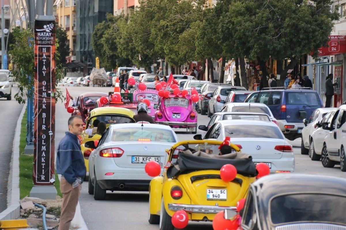 23 Nisan\'ı Vosvoslarla Kutladılar
