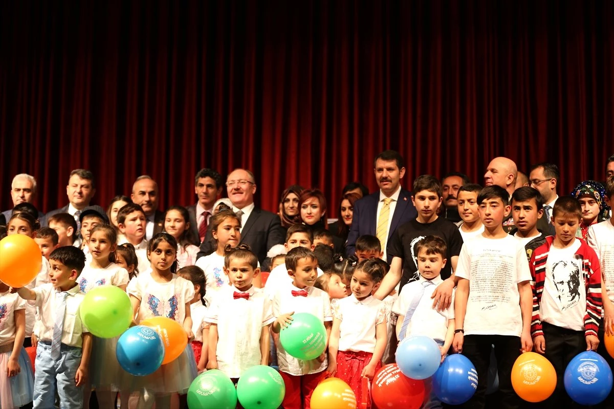 23 Nisan Ulusal Egemenlik ve Çocuk Bayramı Kutlanıyor
